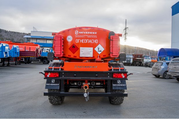 Полуприцеп цистерна для нефти ППЦН 17П-21