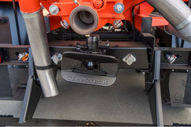 Заднее сцепное устройство