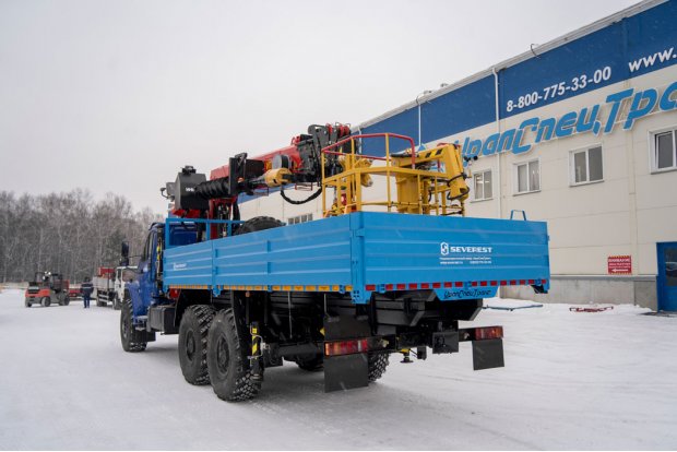 Бортовой с КМУ ИТ-200 (тросовый,люлька, бур) Урал NEXT 4320-74 