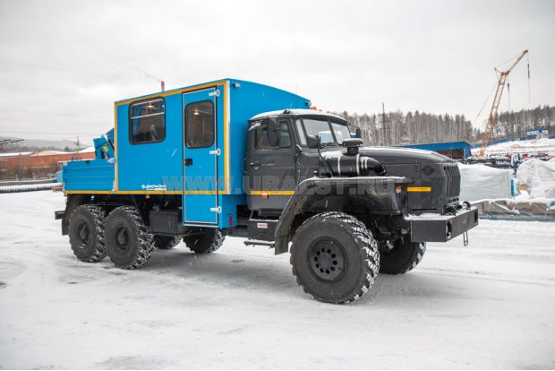 Грузопассажирский автомобиль УСТ Урал 4320-72