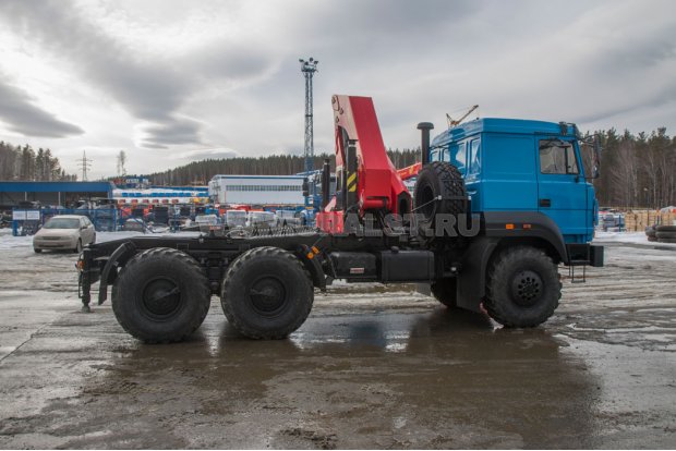 Седельный тягач с КМУ ИМ 320-04 Урал 44202-3511-82Е5