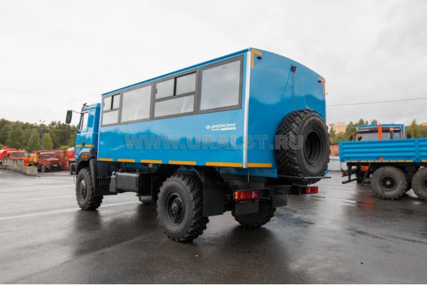 Автобус вахтовый Урал 32552-3020-79Е5 ГПА 