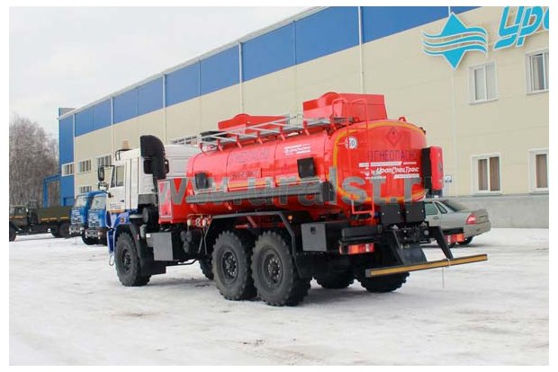 Автотопливомаслозаправщик АТМЗ-11-2