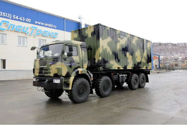 Автомобиль контейнеровоз Камаз 63501 с контернером на платформе