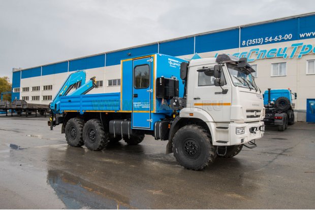 Автофургон ГПА 4+2 откр. с КМУ ИМ-150 УСТ 5453 Камаз 43118-50