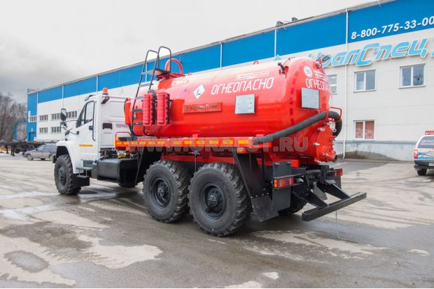 Автоцистерна вакуумная нефтепромысловая АКН-10 КО УСТ 5453 Урал NEXT 4320-72Е5Г38, рев. люк, доработка под ДОПОГ, УВЭОС
