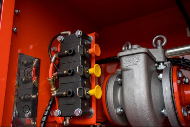 Блок управления донными клапанами