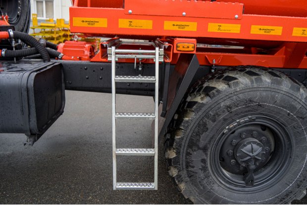 Лестница выдвижная