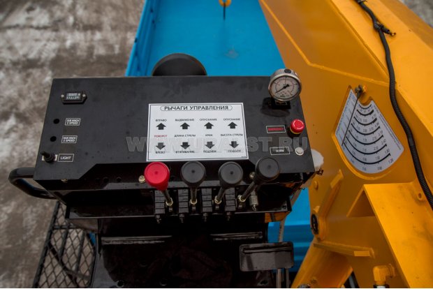 Пульт управления КМУ Soosan SCS736