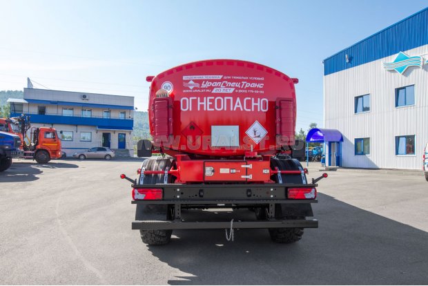 Полуприцеп цистерна ППЦ 30-31 УСТ 9465 рамная