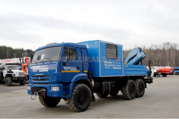 Грузопассажирский автомобиль Камаз 43118-46 с краном-манипулятором ИМ-150
