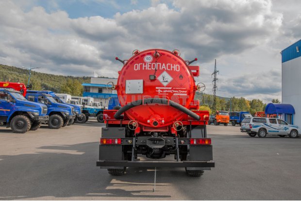 Автоцистерна АКН-10-ОД КО УСТ 5453 Урал 4320-72Е5Г38 NEXT с открывающимся днищем
