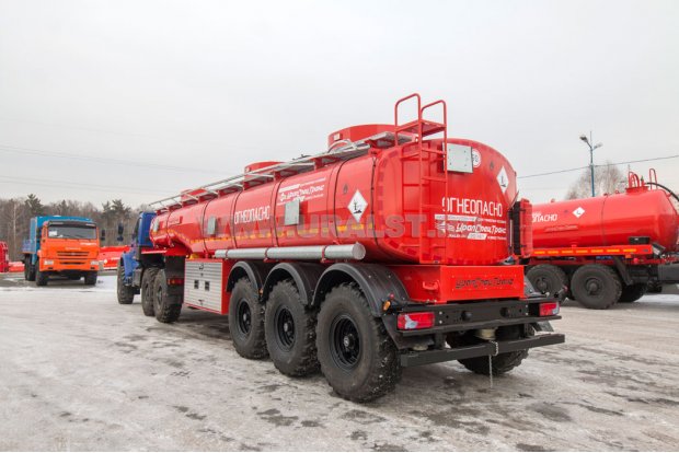 Полуприцеп цистерна ППЦ 26-32Л-3Н УСТ 9465 рамная, насос, пневмоподвеска 
