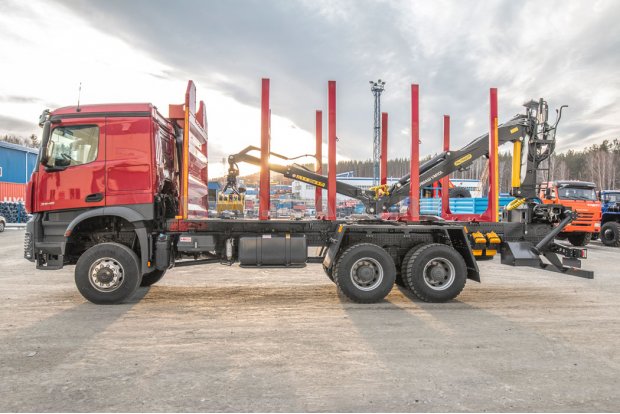 Сортиментовоз с VM10L74 Mercedes-Benz Arocs 3345А (6х6)