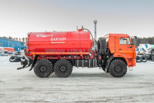 Автоцистерна вакуумная коммунальная МВ-10Т КО УСТ 5453 Камаз 43118-50, термос, карданно-ременный привод сп.м.