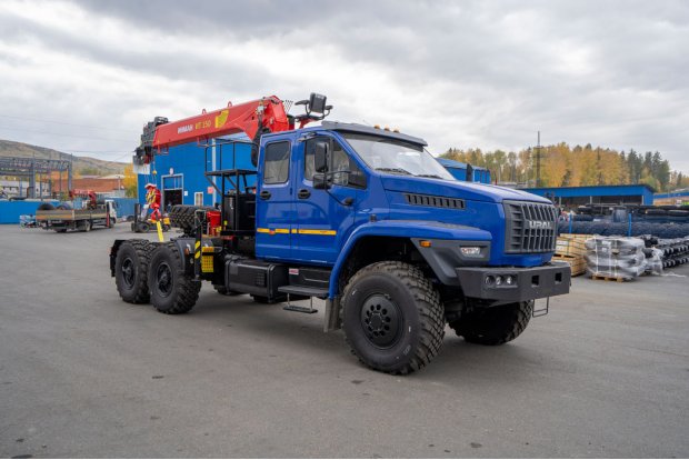 Седельный тягач с КМУ ИТ-150 (тросовый) УСТ 5453 Урал NEXT 4320-6981-72, сдвоен. кабина