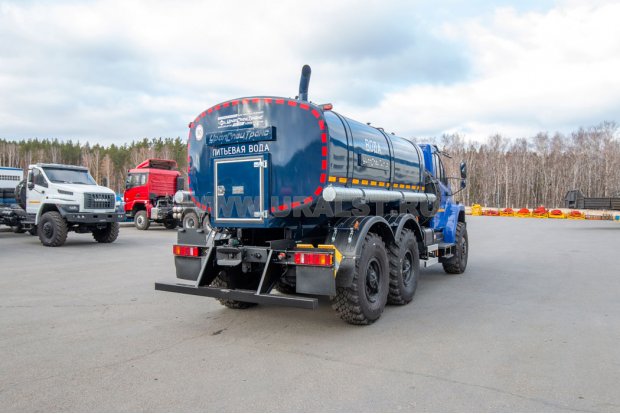 Автоцистерна для воды АЦПТ-8НО УСТ 5453 Урал NEXT 5557-6151-72