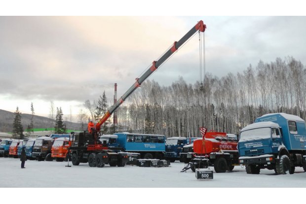 Седельный тягач Урал 44202-82Е5 с КМУ ИТ-150 УСТ-5453