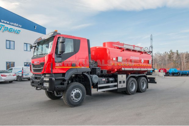 Автоцистерна АЦ 18 НА IVECO TRAKKER AD380T45W 4300 ММ