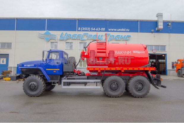 Автоцистерна вакуумная МВ-8Т КО УСТ 5453 Урал 4320-60Е5, наружные шпангоуты, 5 мм