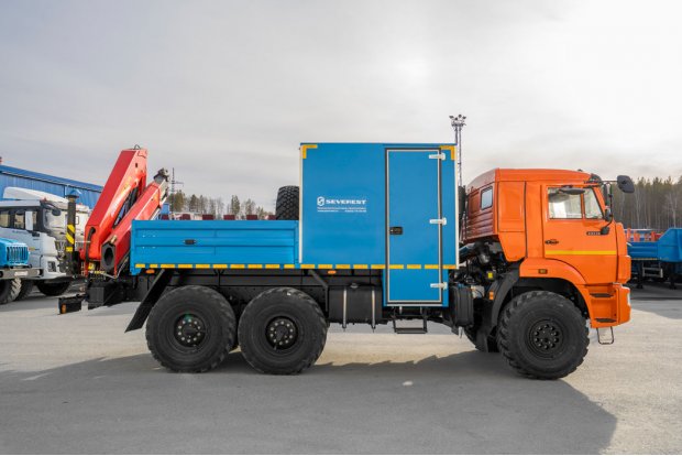 Грузопассажирский автомобиль с КМУ (ГПА кат.С) ГПА 6+2 откр. с КМУ ИМ-150N УСТ 5453 Камаз 43118, сп.м