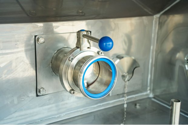 Узел разгрузки с дисковым затвором