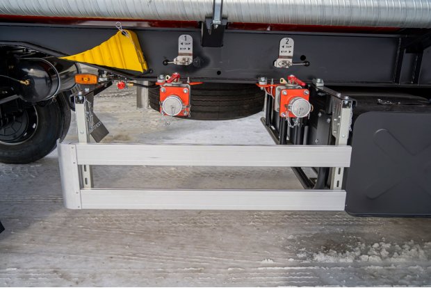 Боковая защита