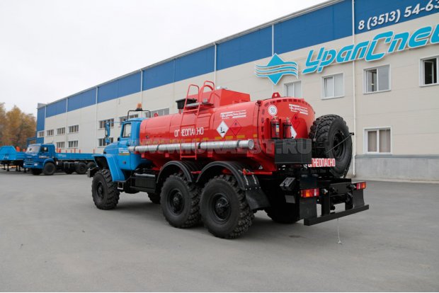 Автоцистерна АЦН-10 УСТ-5453 на шасси Урал 5557-70М