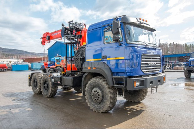 Седельный тягач с КМУ KS-1256G-II УСТ 5453 Урал 44202-82Е5