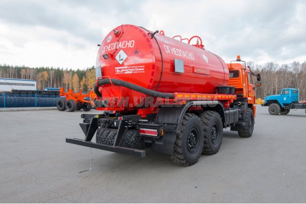 Автоцистерна АКН-10T КО УСТ 5453 Камаз 43118-50 термос, сп.м., доработка под ДОПОГ, ревизионный люк