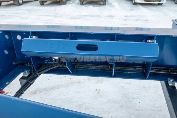 Откидные опоры контейнера