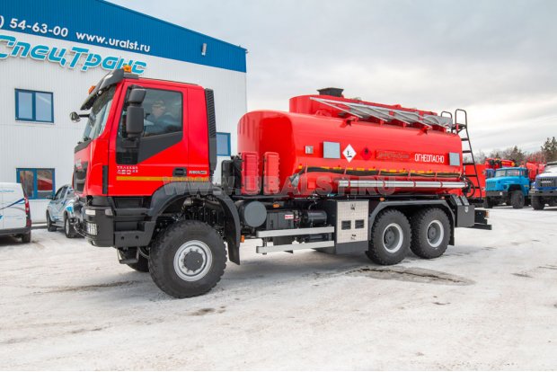 Автотопливозаправщик АТЗ-18-2 IVECO-AMT УСТ 5453 база 4300