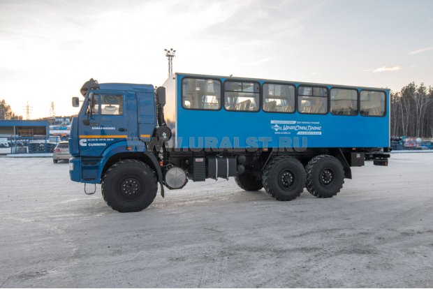 Автобус вахтовый 28+2 комфорт УСТ 54535P Камаз 43118-RR, сп.м