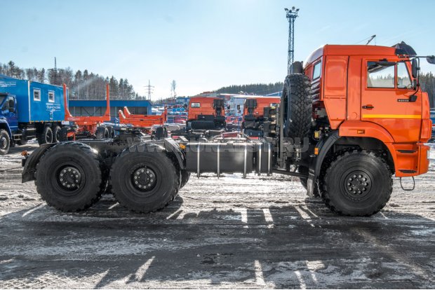 Седельный тягач УСТ 5453 Камаз 43118, ZF, сп.м.
