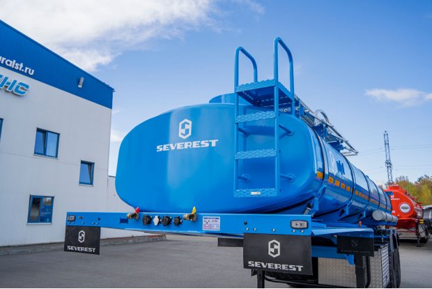 Лестница на площадку обслуживания цистерны