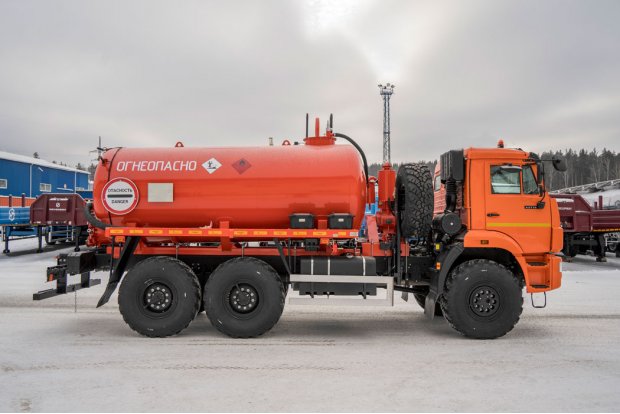 Автоцистерна вакуумная нефтепромысловая АКН-10 ВК Камаз 43118,ДОПОГ, УВЭОС