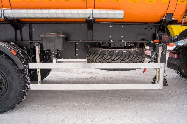 Боковая защита