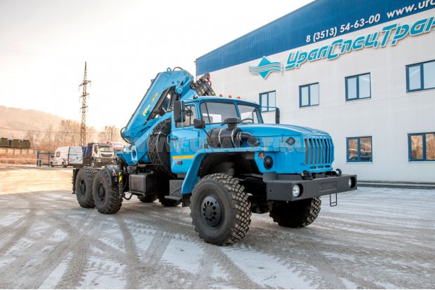 Седельный тягач с КМУ ИМ-240-04 УСТ 5453 Урал 4320-1951-60