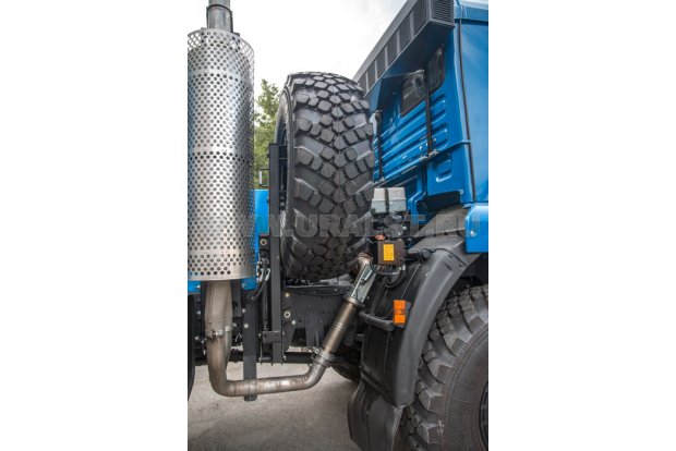 Автоцистерна для технической воды АЦВ-10 УСТ 5453 Камаз 43118-50 с полив. рейкой