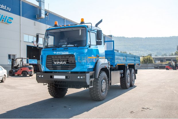 Бортовой контейнеровоз УСТ 5453 Урал 63701К-1951Е5