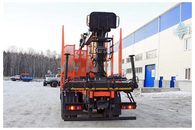 Сортиментовозный тягач Камаз