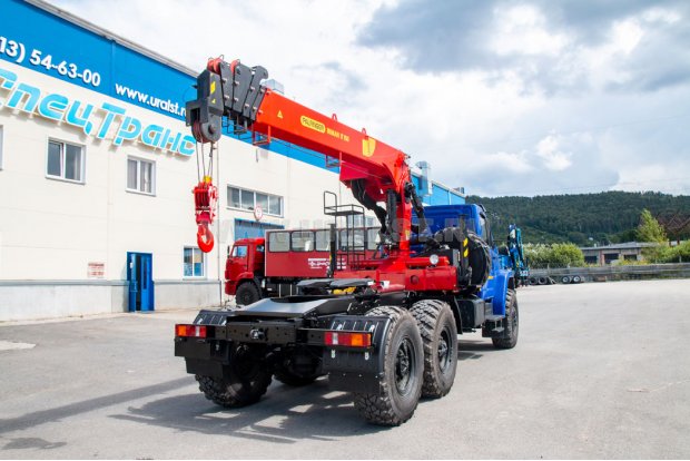Седельный тягач с КМУ ИТ-150 (тросовый) УСТ 5453 Урал NEXT 4320-6951-72
