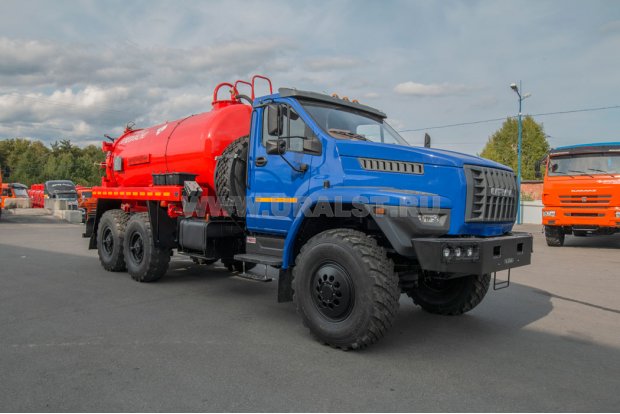 Автоцистерна АКН-10-ОД КО УСТ 5453 Урал 4320-72Е5Г38 NEXT с открывающимся днищем