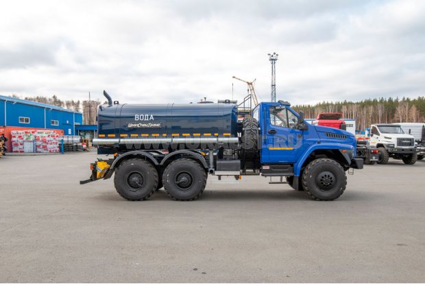 Автоцистерна для воды АЦПТ-8НО УСТ 5453 Урал NEXT 5557-6151-72