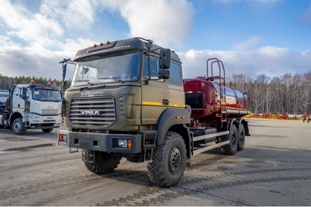 Автоцистерна для питьевой воды АЦПТ-10НО УСТ 5453 Урал 4320-4971-58 сп.м. Евро-2 насос, обогрев