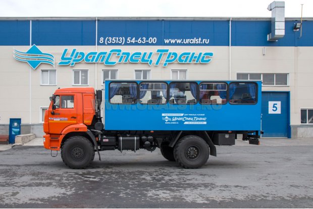 Вариант исполнения вахтового автобуса УСТ-5453 22 места Камаз 43502 со спальным местом и выхлопом вверх и назад (опция)