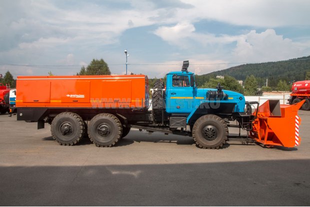 ДЭ-226, Урал 4320-1151-61 шнекоротор.снег.