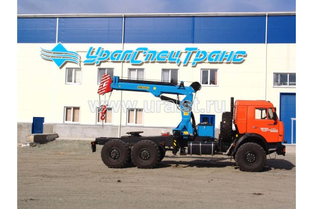 Тягач Камаз 43118 с краном-манипулятором ИМ-240А