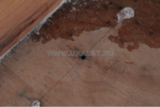 Отверстие для слива конденсата