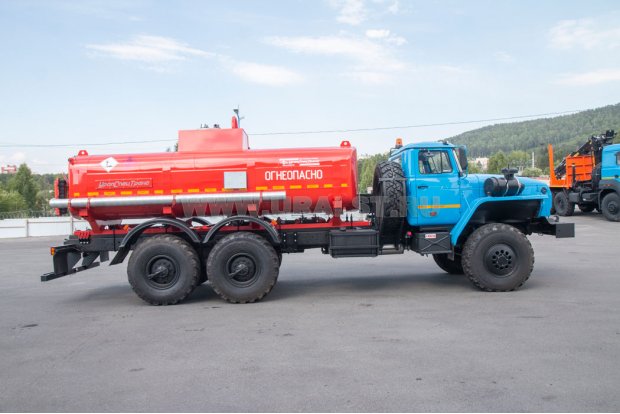 Автотопливозаправщик АТЗ-12Б УСТ 5453 Урал 4320-1951-60 доработка под ДОПОГ